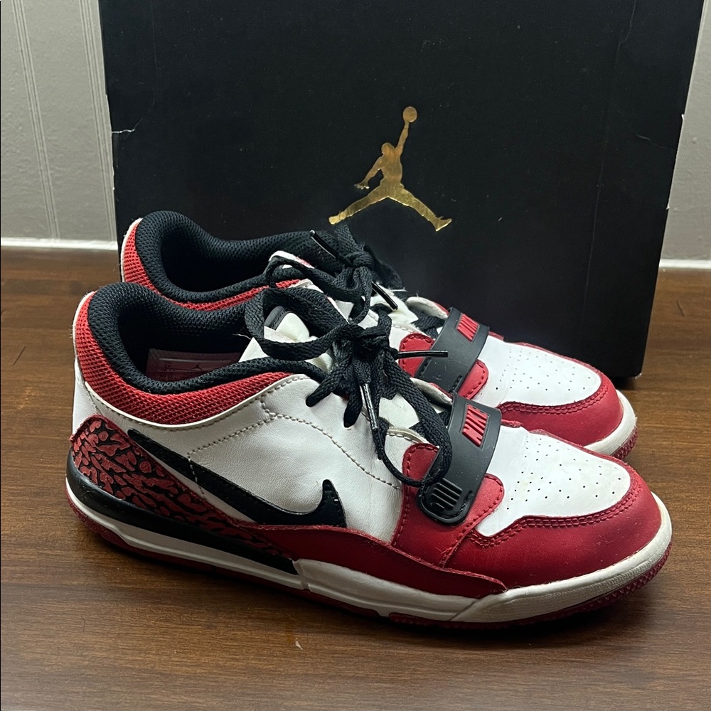 Youth Jordan 312 Legacy Shoes 3Y